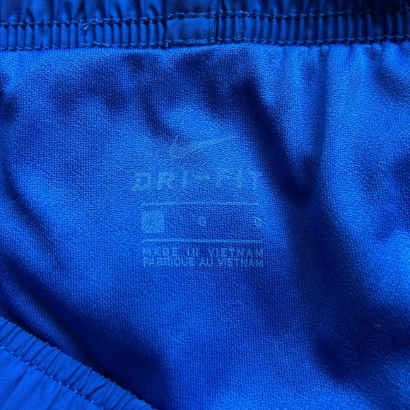 Nike Shorts - Picture 4 of 5